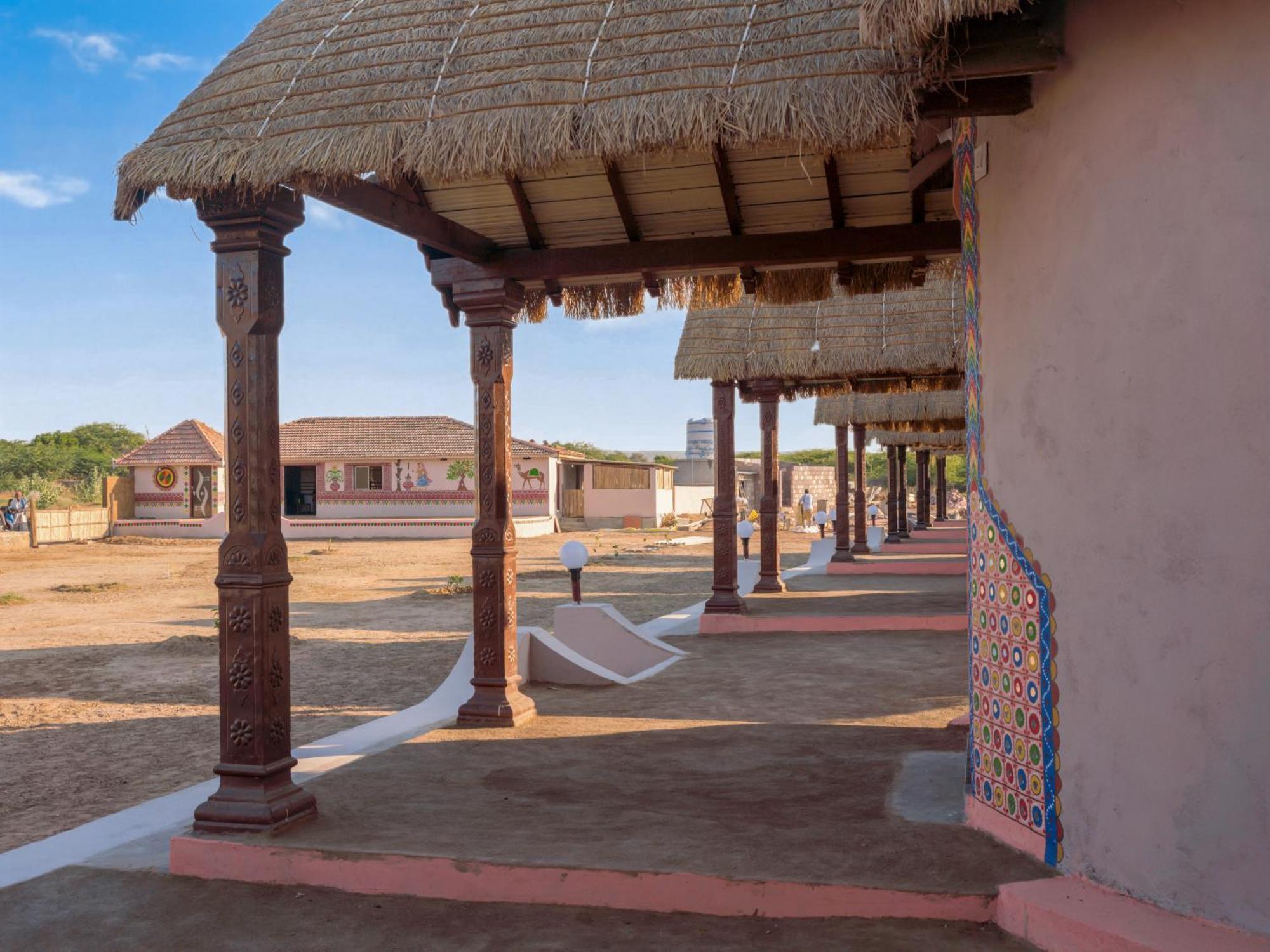 Dholavira Village Resort エクステリア 写真